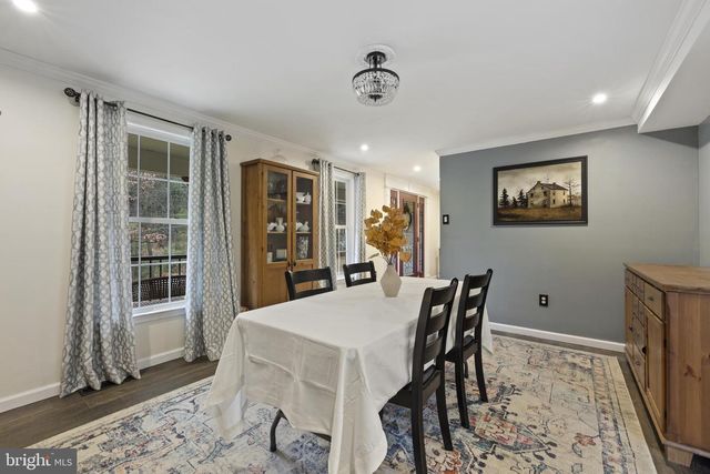 7802 BLUE HILL RD, Glenville, PA 17329