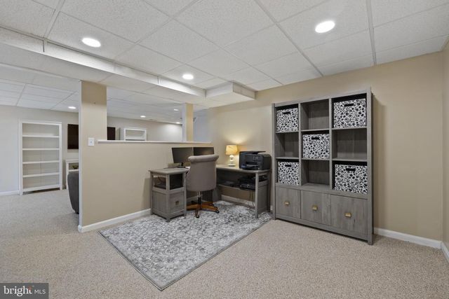 7802 BLUE HILL RD, Glenville, PA 17329