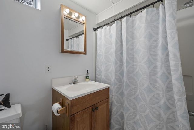 7802 BLUE HILL RD, Glenville, PA 17329