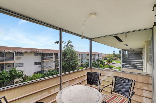 17001 NE 13th ave 306, Miami, FL 33162