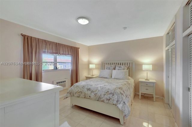 17001 NE 13th ave 306, Miami, FL 33162