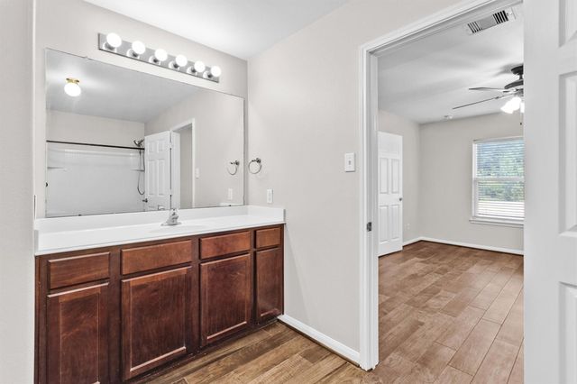 30822 W Lost Creek Boulevard, Magnolia, TX 77355