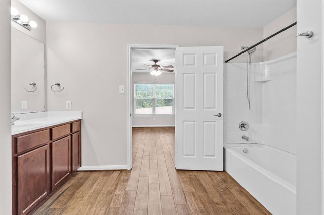 30822 W Lost Creek Boulevard, Magnolia, TX 77355