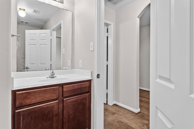 30822 W Lost Creek Boulevard, Magnolia, TX 77355