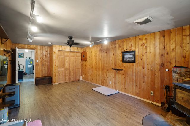 418 Eagle Dr, Spirit Lake, ID 83869
