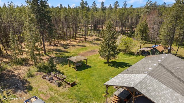418 Eagle Dr, Spirit Lake, ID 83869
