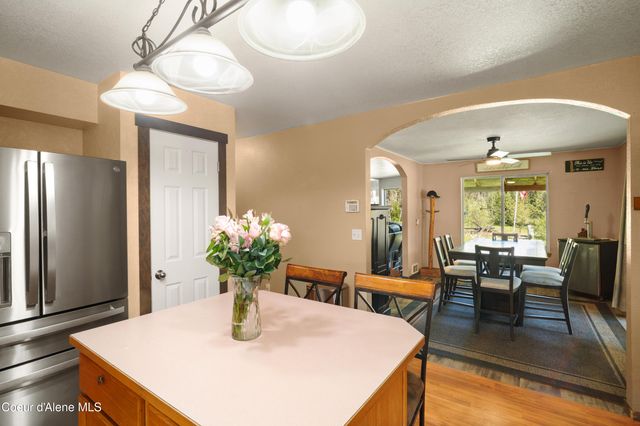 418 Eagle Dr, Spirit Lake, ID 83869