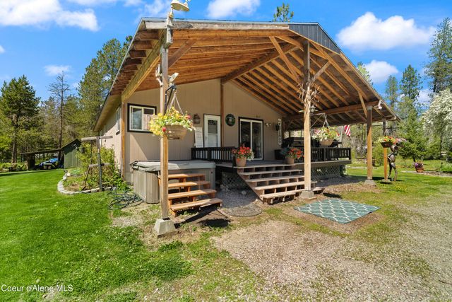 418 Eagle Dr, Spirit Lake, ID 83869