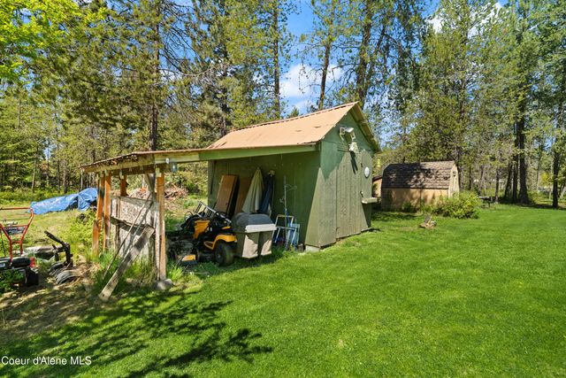 418 Eagle Dr, Spirit Lake, ID 83869