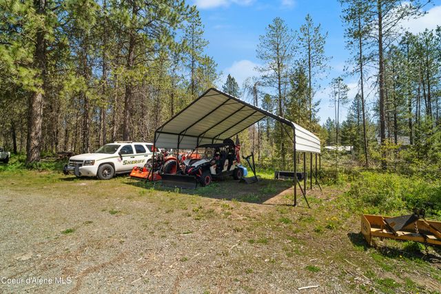 418 Eagle Dr, Spirit Lake, ID 83869