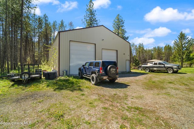418 Eagle Dr, Spirit Lake, ID 83869