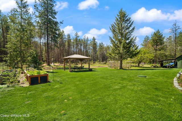 418 Eagle Dr, Spirit Lake, ID 83869