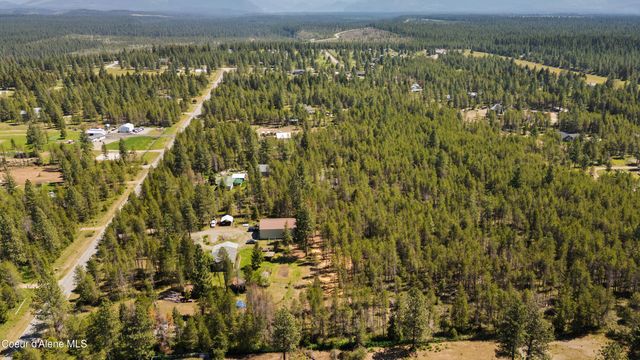 418 Eagle Dr, Spirit Lake, ID 83869