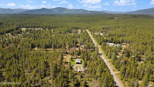 418 Eagle Dr, Spirit Lake, ID 83869