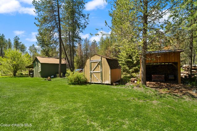418 Eagle Dr, Spirit Lake, ID 83869
