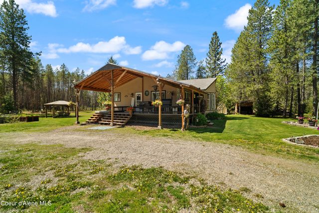 418 Eagle Dr, Spirit Lake, ID 83869