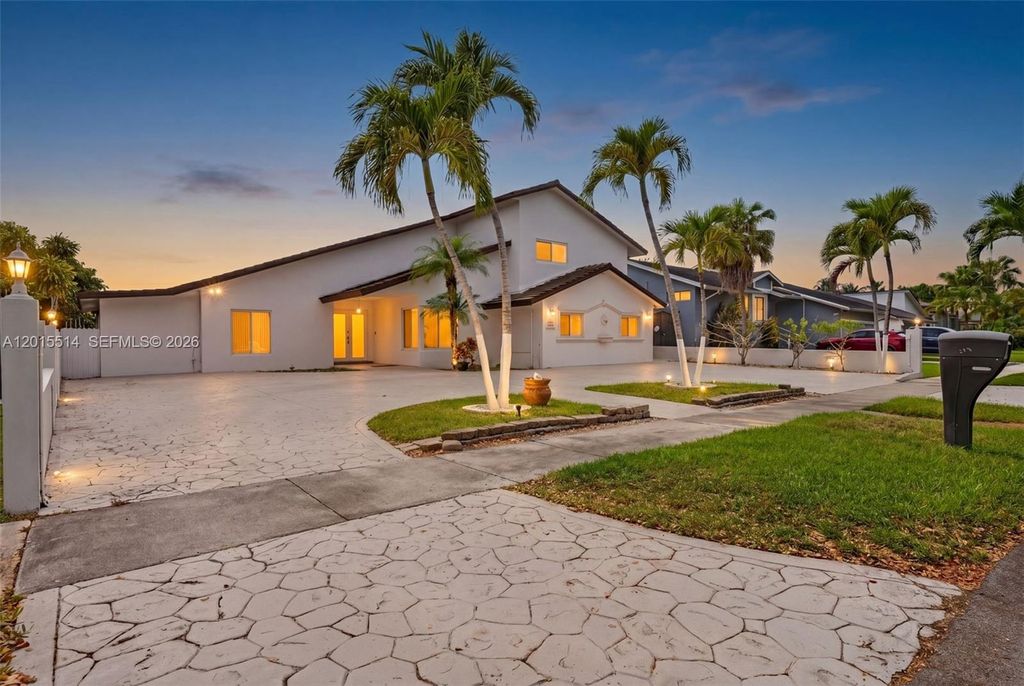 10934 SW 137th Court, Miami, FL 33186