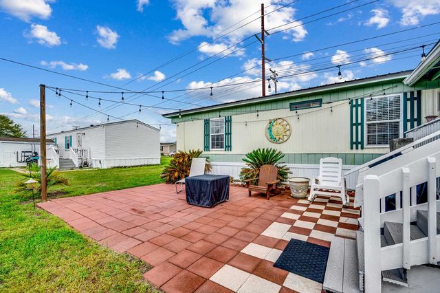 1505 Gardenia Ave., North Myrtle Beach, SC 29582