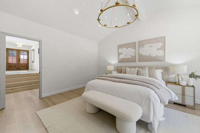 1360 Trinity Drive, Menlo Park, CA 94025