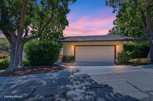 1360 Trinity Drive, Menlo Park, CA 94025
