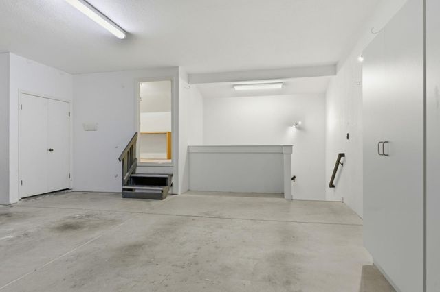 1360 Trinity Drive, Menlo Park, CA 94025