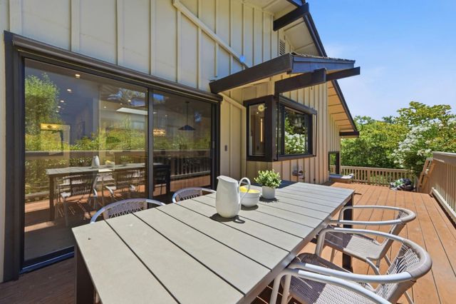 1360 Trinity Drive, Menlo Park, CA 94025
