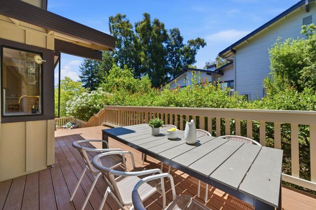 1360 Trinity Drive, Menlo Park, CA 94025