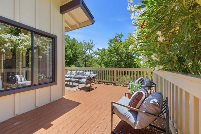 1360 Trinity Drive, Menlo Park, CA 94025