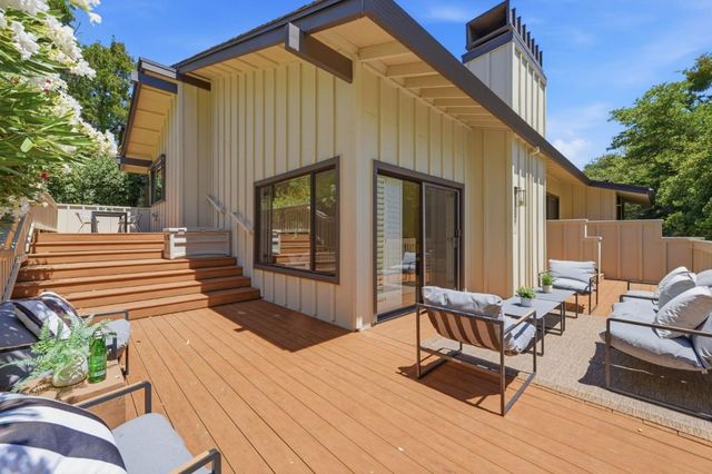 1360 Trinity Drive, Menlo Park, CA 94025