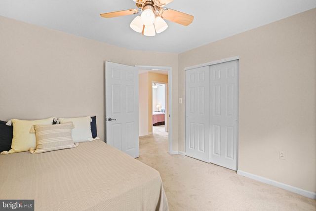 3013 DOWER HOUSE DR, Herndon, VA 20171