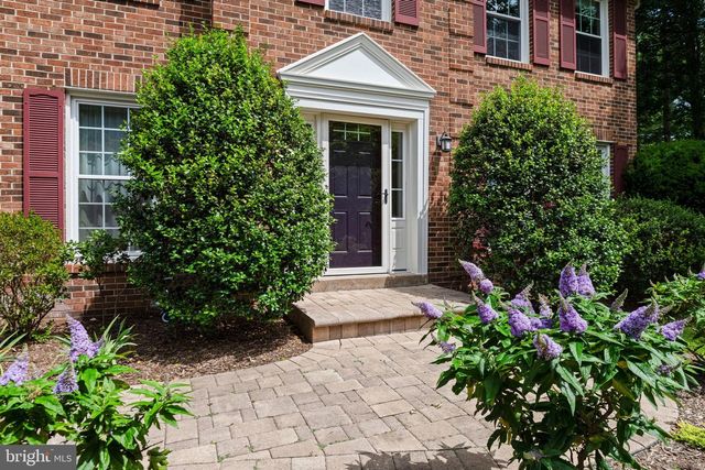 3013 DOWER HOUSE DR, Herndon, VA 20171