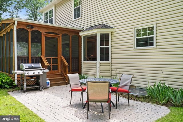3013 DOWER HOUSE DR, Herndon, VA 20171