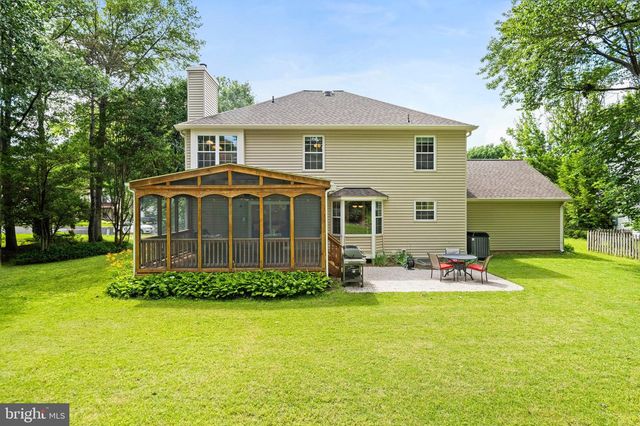 3013 DOWER HOUSE DR, Herndon, VA 20171