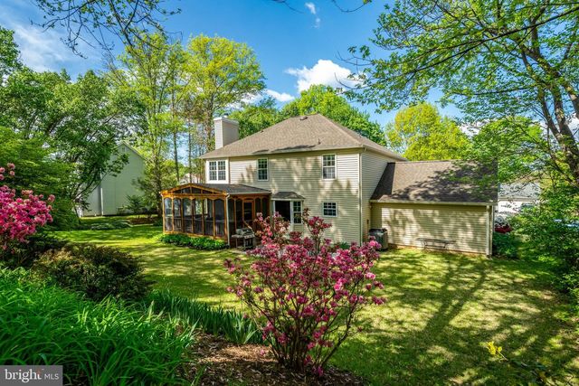 3013 DOWER HOUSE DR, Herndon, VA 20171