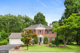 3013 DOWER HOUSE DR, Herndon, VA 20171