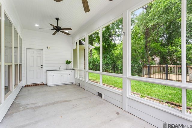 210 Fieldhouse Ave, St Gabriel, LA 70776