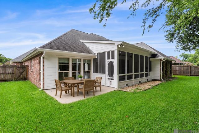 210 Fieldhouse Ave, St Gabriel, LA 70776