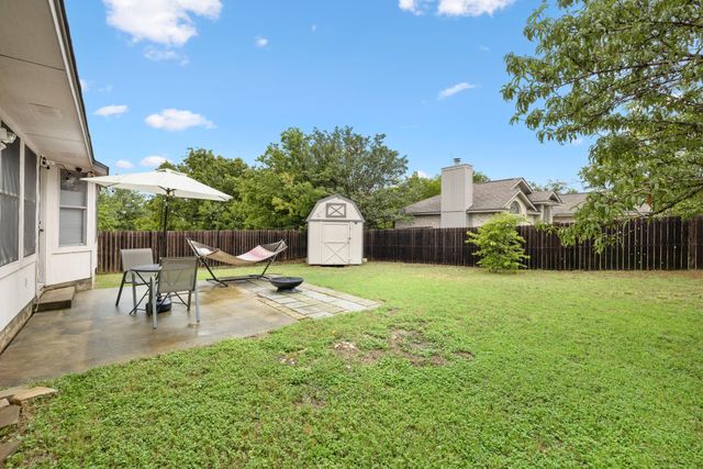 2010 Barnett DR, Cedar Park, TX 78613