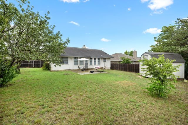 2010 Barnett DR, Cedar Park, TX 78613
