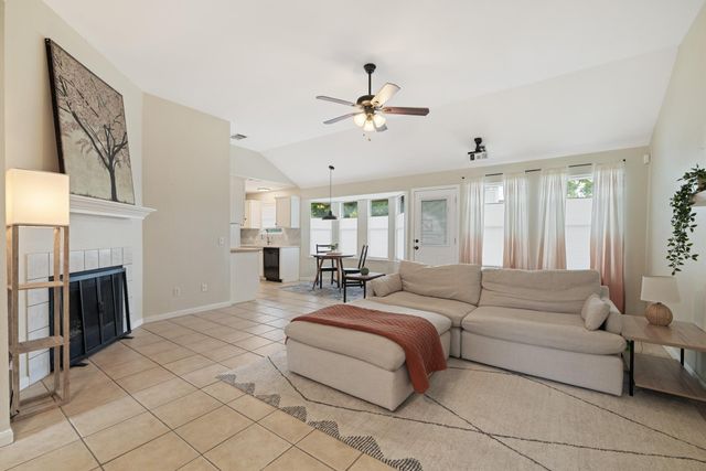 2010 Barnett DR, Cedar Park, TX 78613