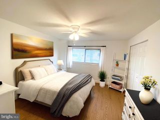 11122 ROCK GARDEN DR, Fairfax, VA 22030
