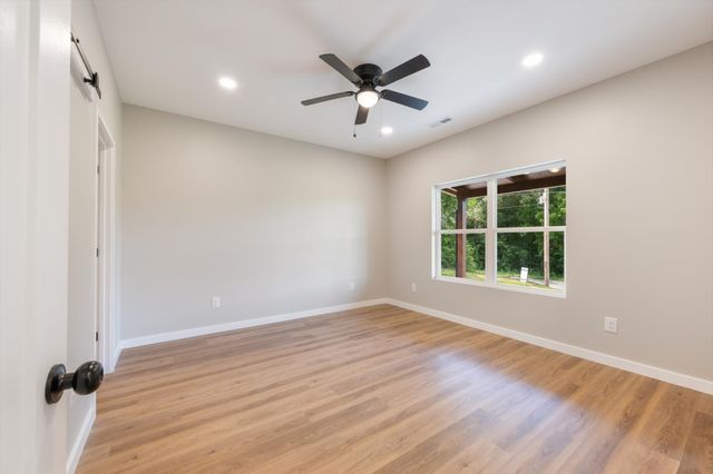 75 Campen Lane, Mcminnville, TN 37110