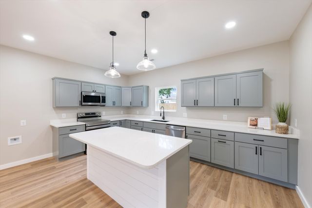 75 Campen Lane, Mcminnville, TN 37110