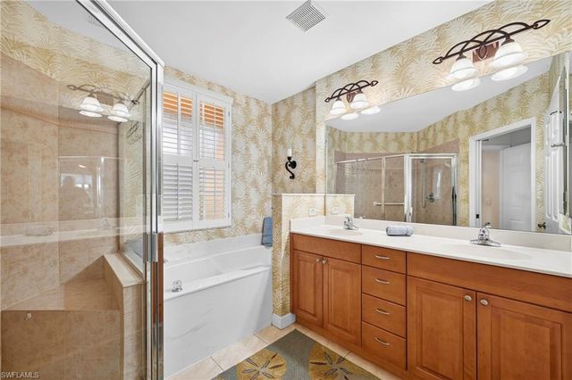 20231 Burnside PL 403, Estero, FL 33928
