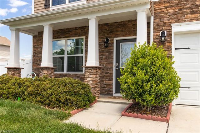 3701 Village Springs Drive, High Point, NC 27265