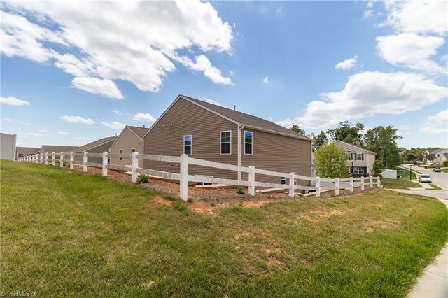 3701 Village Springs Drive, High Point, NC 27265