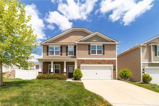 3701 Village Springs Drive, High Point, NC 27265