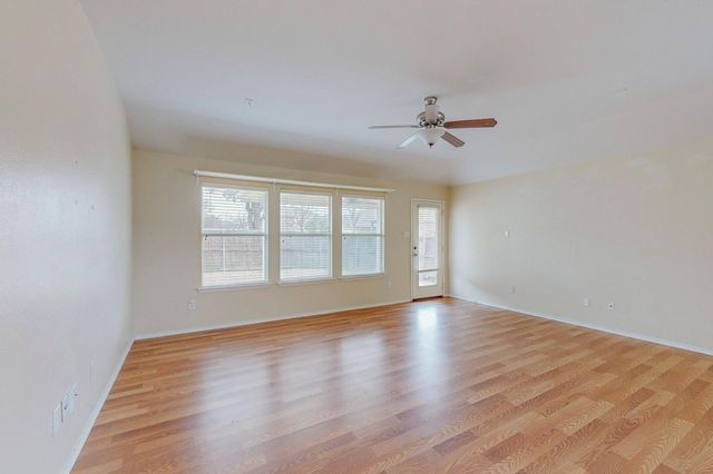 1065 Aviary Drive, Aubrey, TX 76227