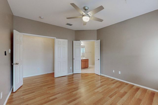 1065 Aviary Drive, Aubrey, TX 76227