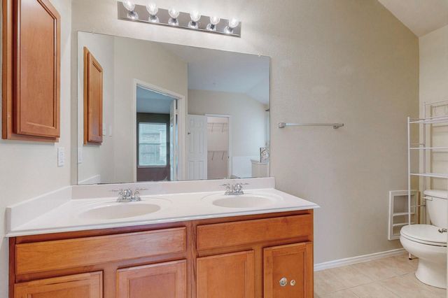 1065 Aviary Drive, Aubrey, TX 76227